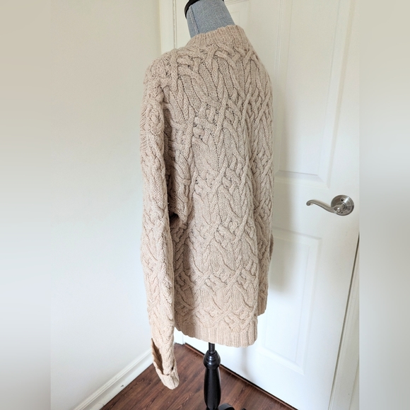 [J. Crew] Wool Cable Knit Oversize Sweater - M - Picture 3 of 6